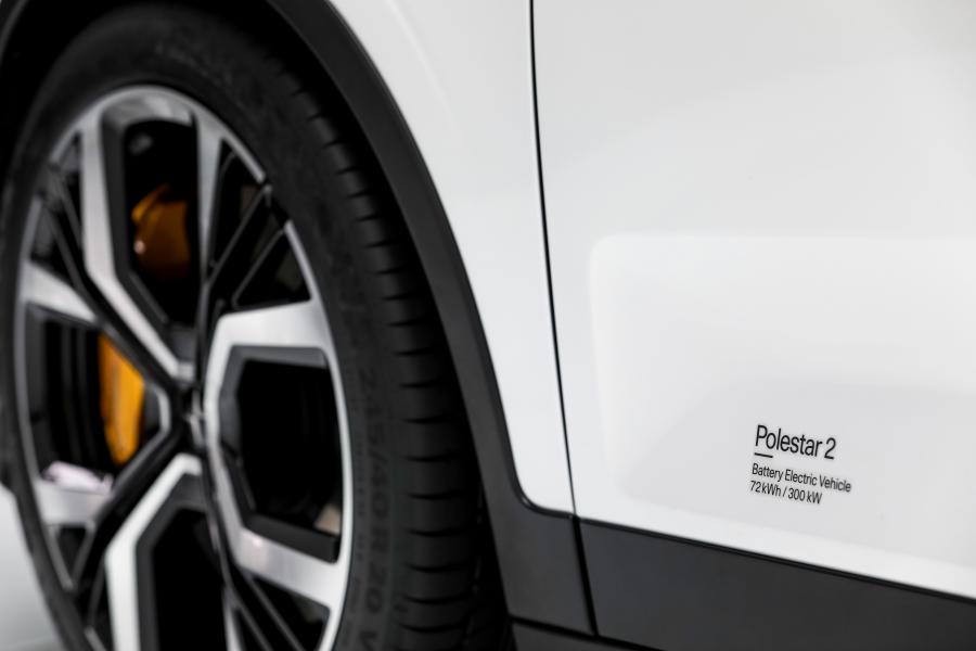 Детали экстерьера Polestar 2 2019 года  (WW) (фото 23 из 33)